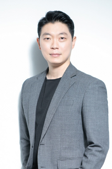 경영공학부에서 석사학위를 받는 창업가 문준석씨